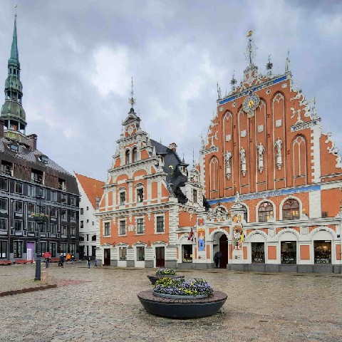 Z2406-12 J1 030 Riga Place de la Mairie