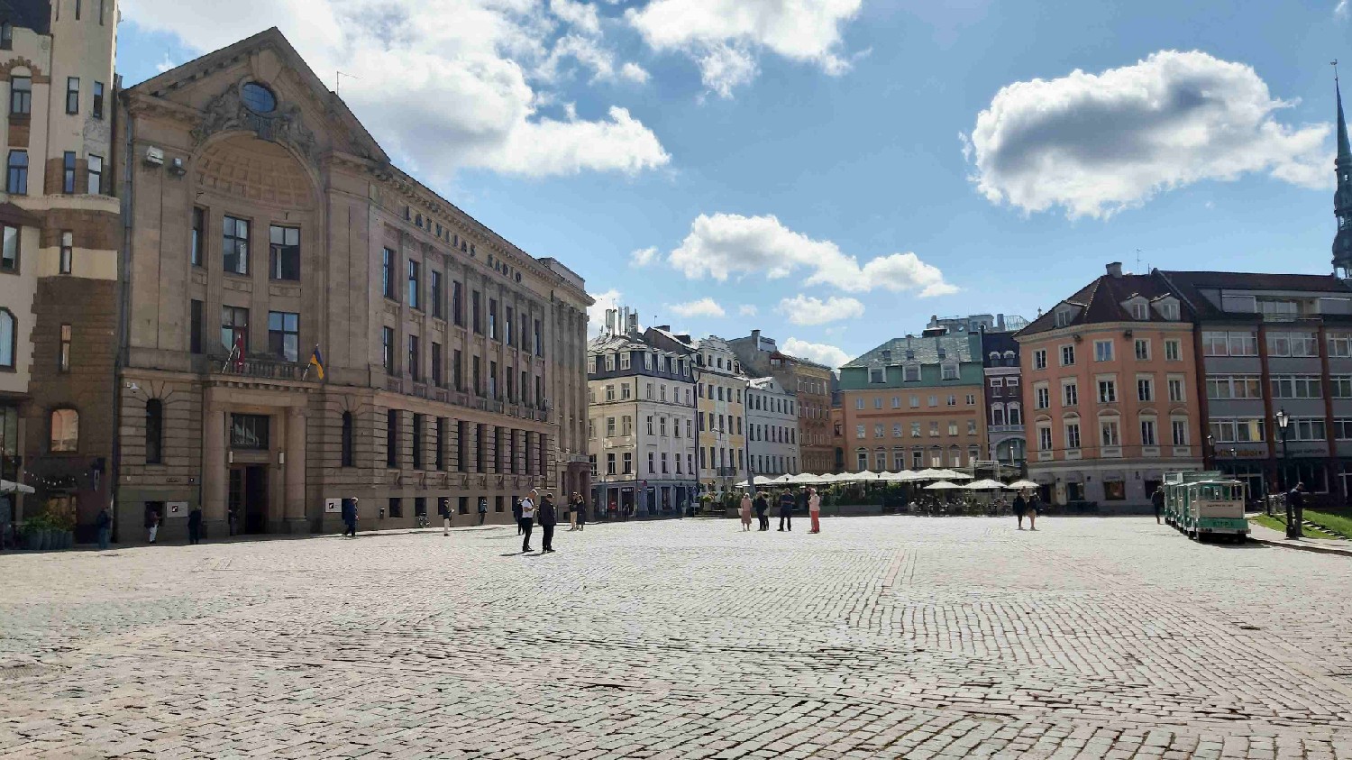 Z2406-13 J2 059 Riga Place du Dome