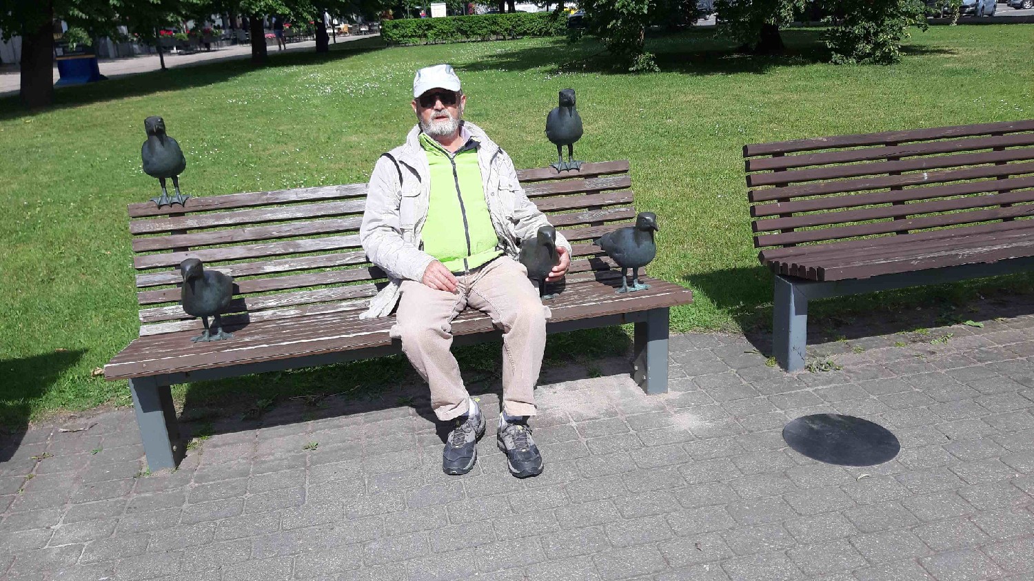 Z2406-14 J3 155 Jurmala - Bernard sur le banc des mouettes
