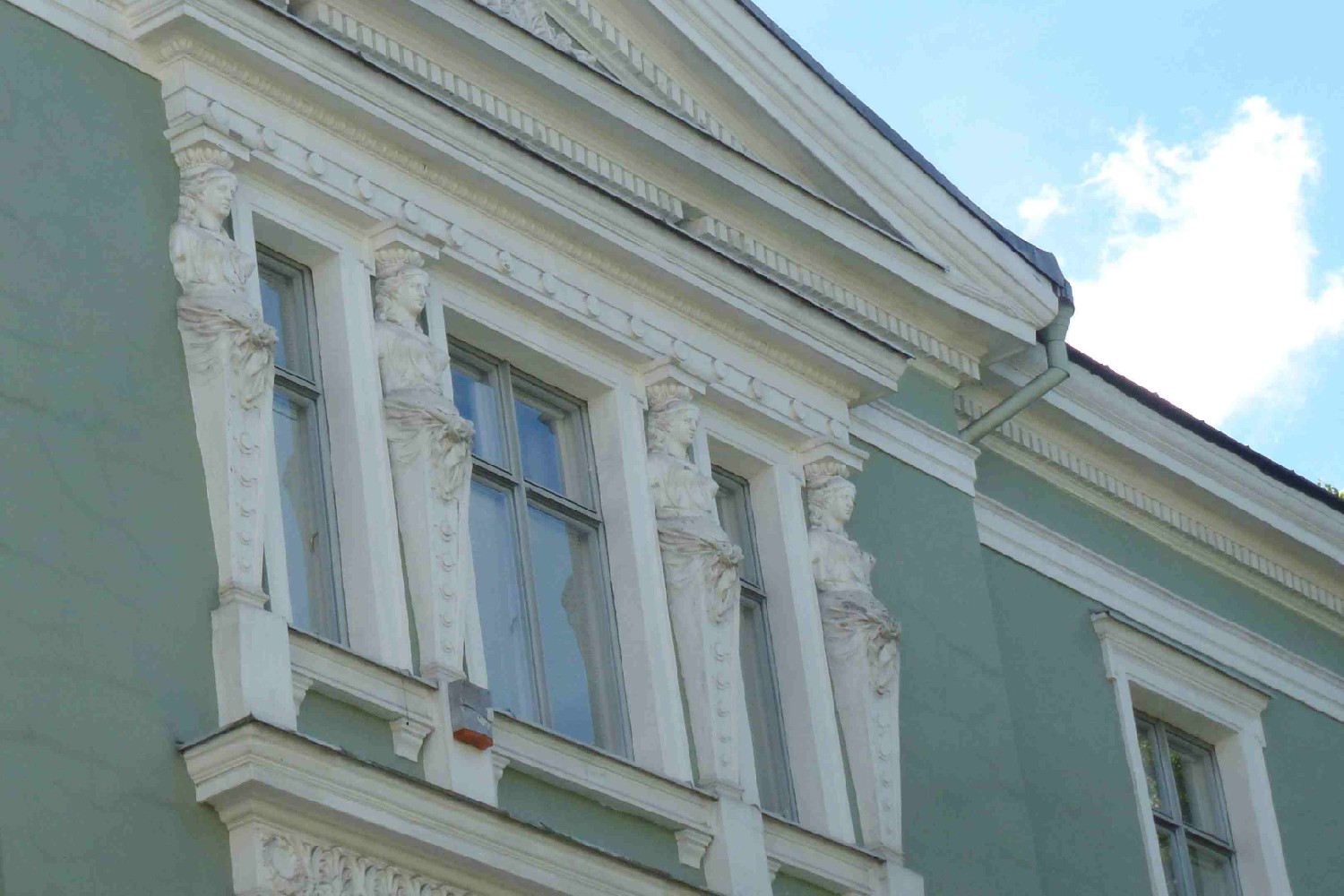 Z2406-16 J5 312 Riga - Elizabetes iela - Détail de façade