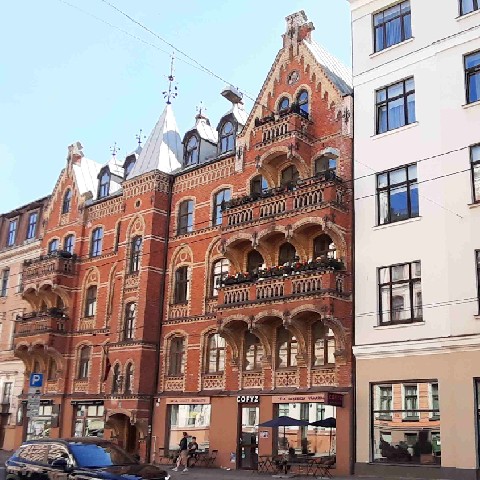Z2406-16 J5 243 - Riga - Bel immeuble en chemin