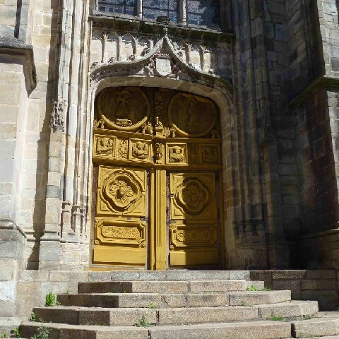 Z2505-15 GDG Ouest à Vitré 044 Eglise ND Porte sud
