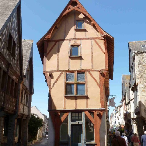 Z2505-15 GDG Ouest à Vitré 052 Maison de l’Isle