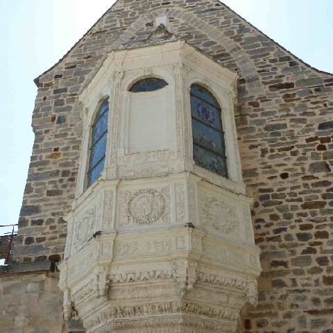 Z2505-15 GDG Ouest à Vitré 076 depuis la cour du château