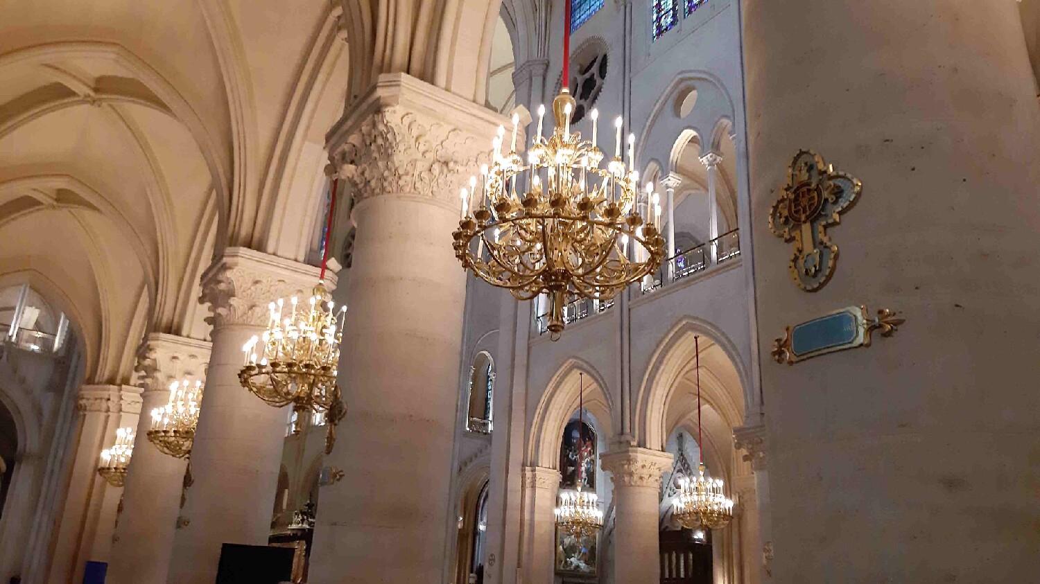 Z2510-10 AG GDG Paris 32 - la cathédrale