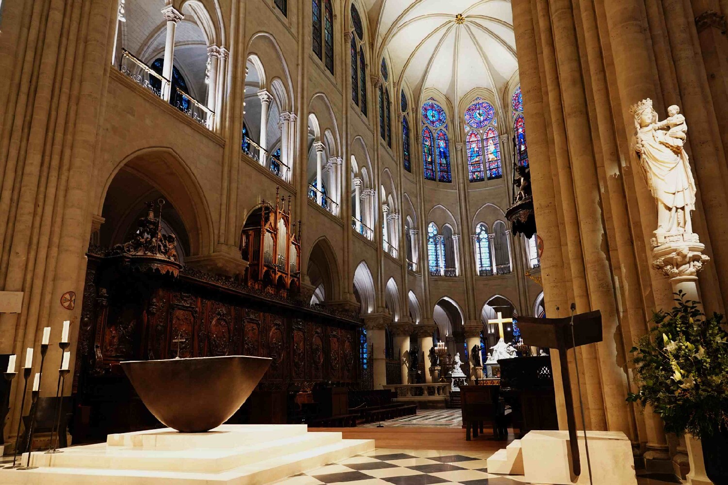 Z2510-10 AG GDG Paris 55 - la cathédrale - Choeur et Vierge à l'Enfant