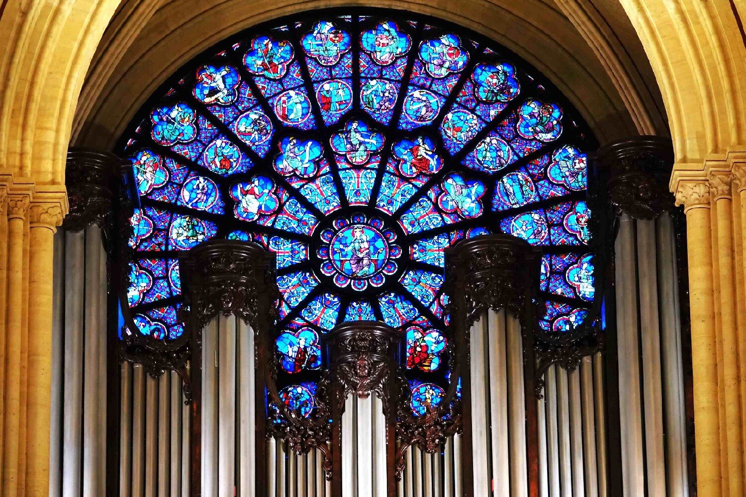 Z2510-10 AG GDG Paris 57a - la cathédrale - les grandes orgues et la rosace ouest