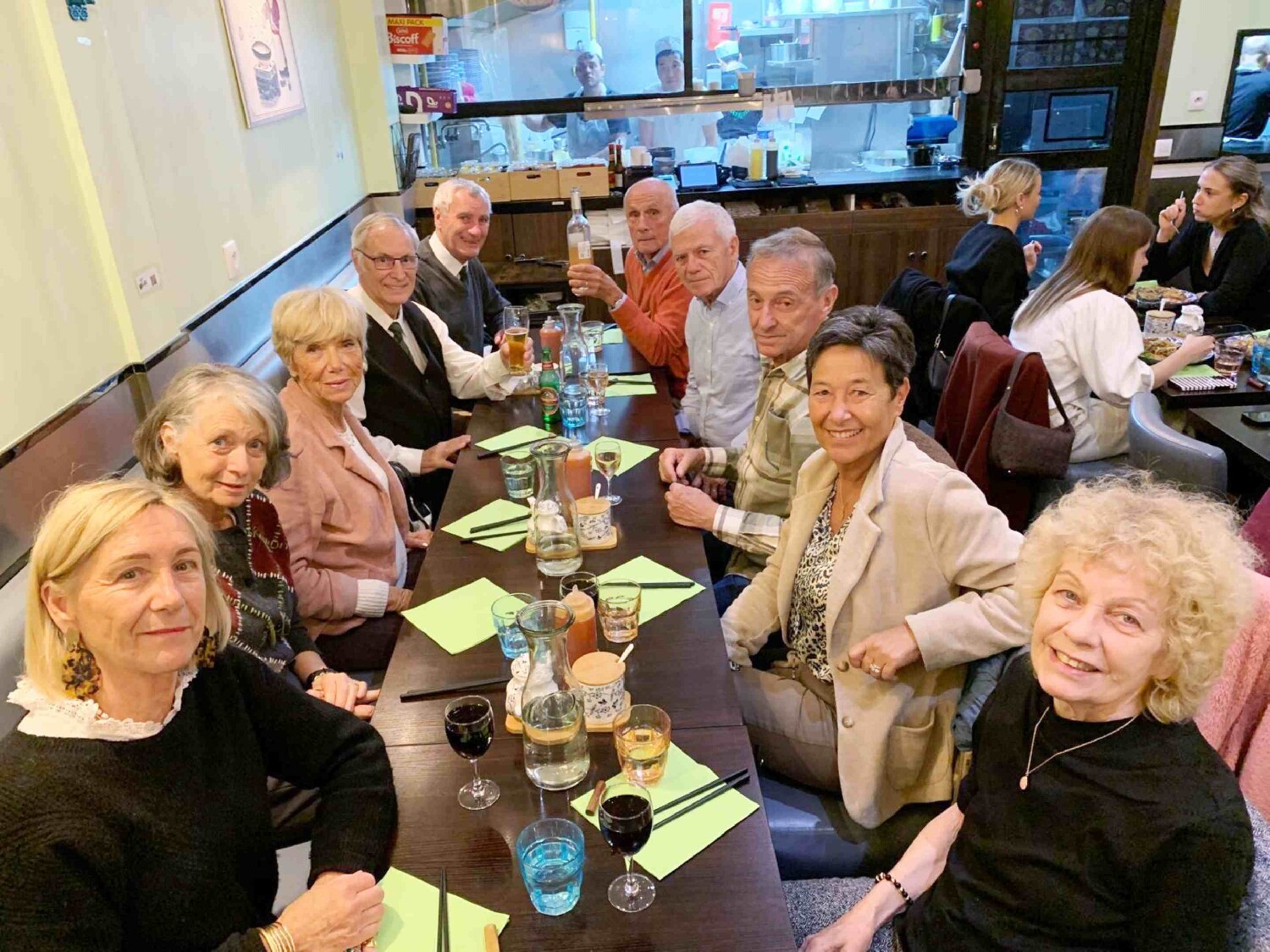 Z2510-10 AG GDG Paris 85 - après le Finex - Diner au resto