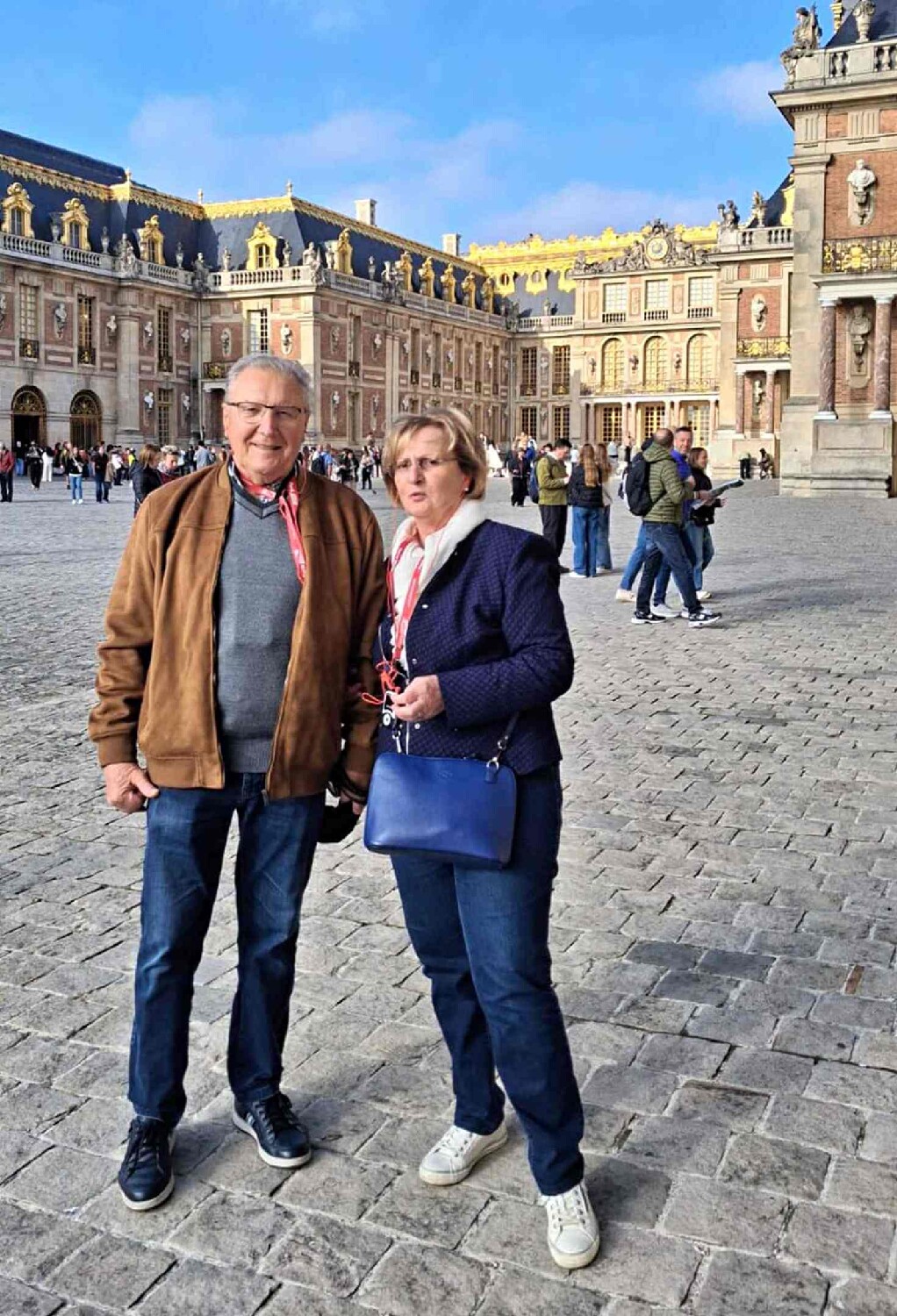 Z2510-10 AG GDG Paris 90 - après le Finex - le colonel Robert Travaillot et son épouse Christiane