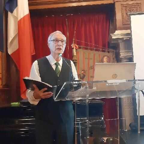 Z2510-10 AG GDG Paris 78 - aux Gueules Cassées - Yves Logette, notre secrétaire, déroule la réunion