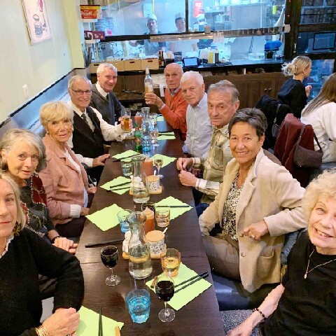 Z2510-10 AG GDG Paris 85 - après le Finex - Diner au resto